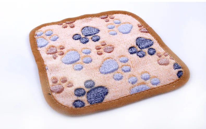 Pet Coral Fleece Bed Blanket Breathable Soft Sleeping Mat For Medium Small Cats Dogs Autumn Winter Warm Dog Cushion Sleeping Bed (11)
