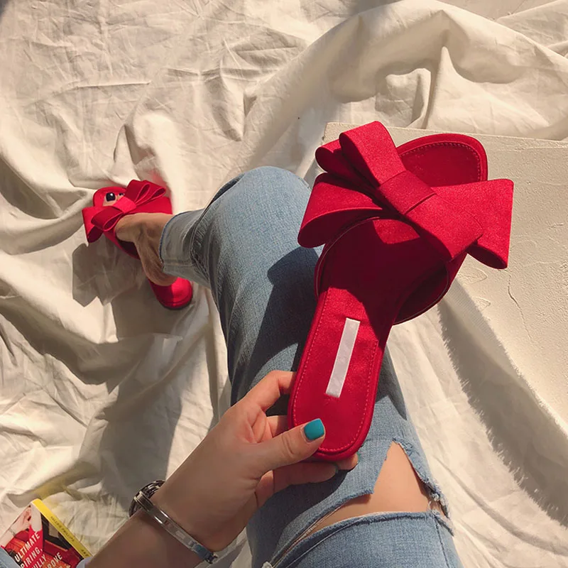 Тапочки на плоской подошве; женская обувь; коллекция года; Корейская версия; новые летние атласные сандалии с круглым носком и большим бантом; шлепанцы - Цвет: Red(high 1.5cm)