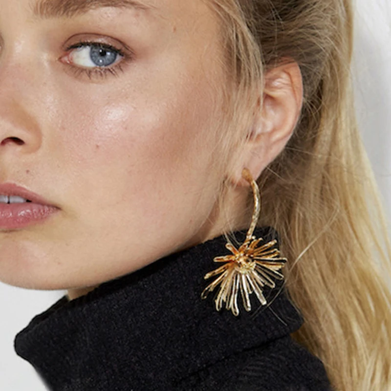 

Golden Flower Girls Dangle Earrings Sunflower Pendants Elegant Women Drop Earrings boucle d'oreille femme 2019 ET1127