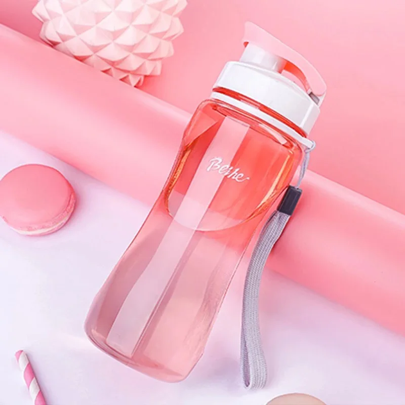 560 мл или 720 мл портативные герметичные бутылки для воды, велосипедные туристические эко пластиковые бутылки, креативные спортивные бутылки для активного отдыха - Цвет: 560ml Pink