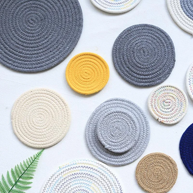 

Japanese Cotton Yarn Pot Insulation Mat Hand-Woven Table Top Non-slip Dish Hot Threaded Round Placemat Coaste