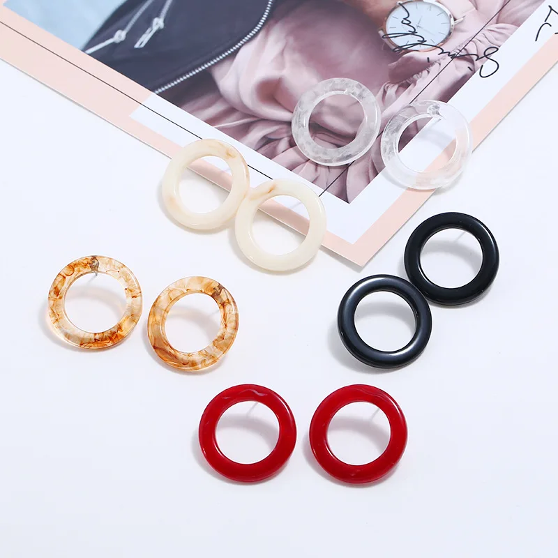 

Korean Fashion Round Hollow Resin Stud Earrings for Women Vintage Marbled Earrings Boucle D'oreille Femme 2019 Small Earings