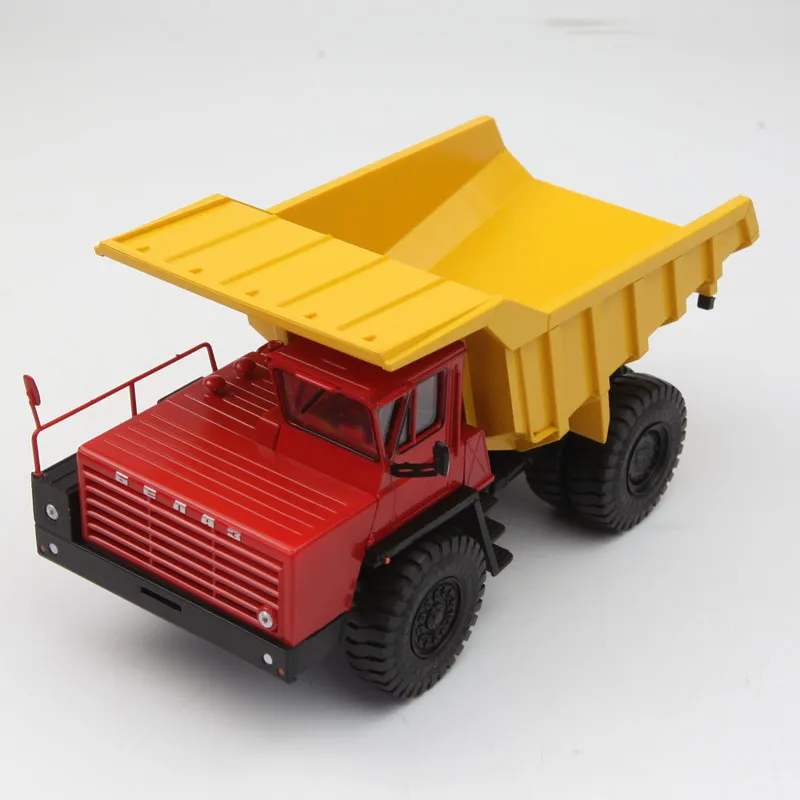 

New 1:43 SSM Russian Truck Engineering Truck Transport Vehicle Model Alloy Collection Model