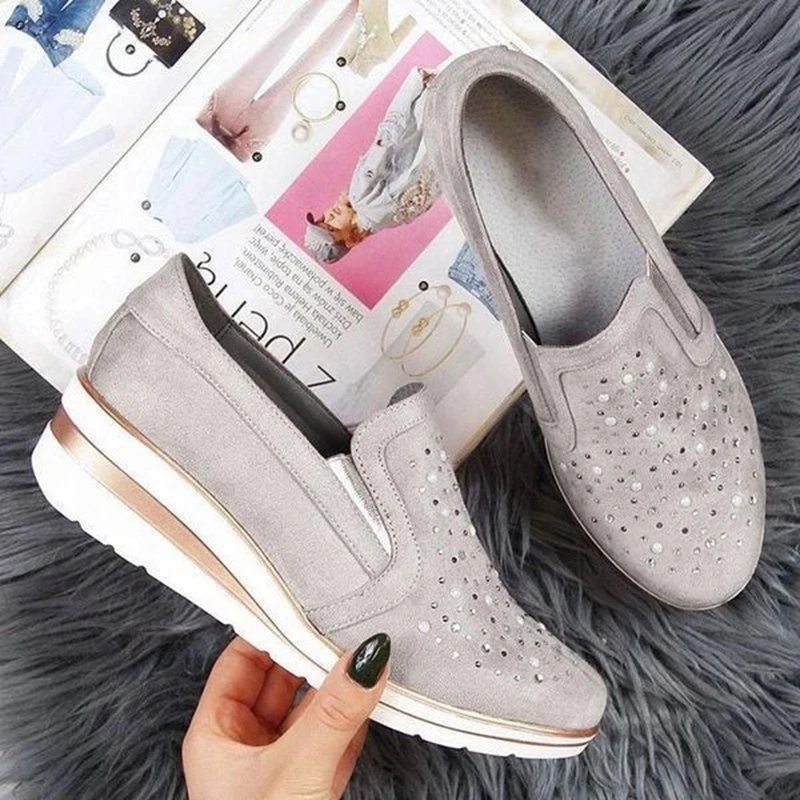 New Sneakers Women Slip-on Bling Crystal Female Shoes Solid Color Casual Loafers Women Platform Comfortable Flats Ladies Shoes