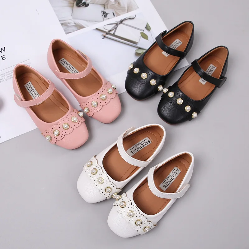 

Girls Leather Shoes Elegant Square Toe 2018 New Children Single Shoes Sweet Pearl Princess Shoes