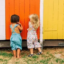 Новые летние повседневные хлопковые комбинезоны без рукавов с цветочным принтом для маленьких девочек; Летняя Повседневная праздничная одежда для маленьких девочек