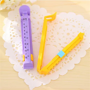 

2000pcs/lot Durable Creative Home Travel Snack Food Plastic Bags Clip Food Sealed Clip With Date Mark
