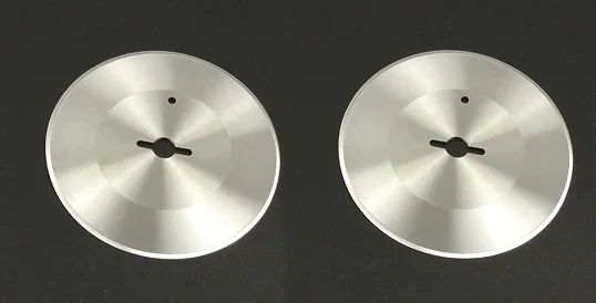 two round blades