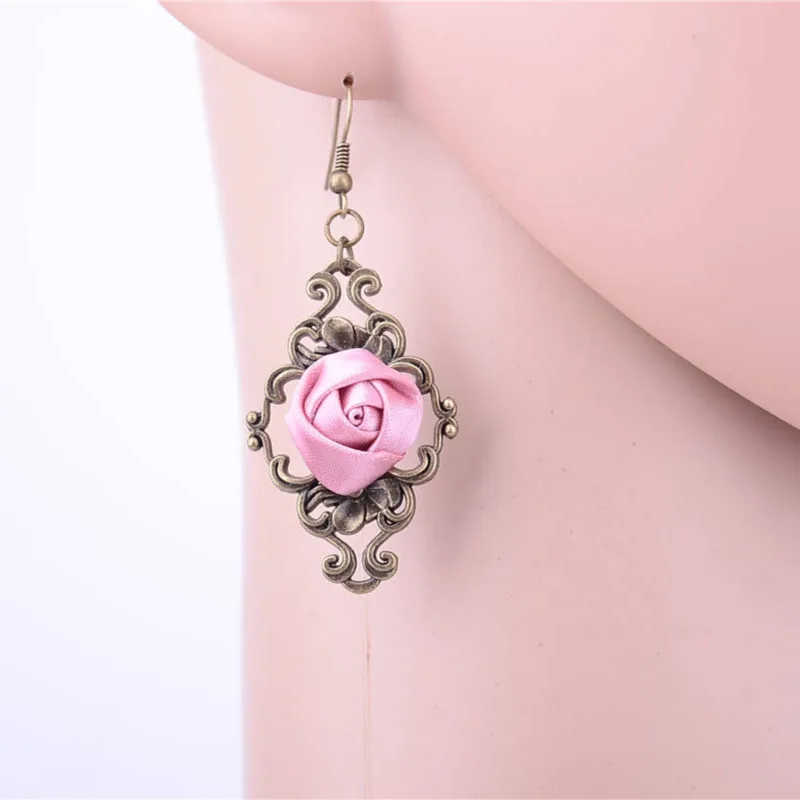 Vintage Drop Earring Women Rose Flower Earrings Gothic Hollow Dangle Statement Royal Female Jewelry Accessories