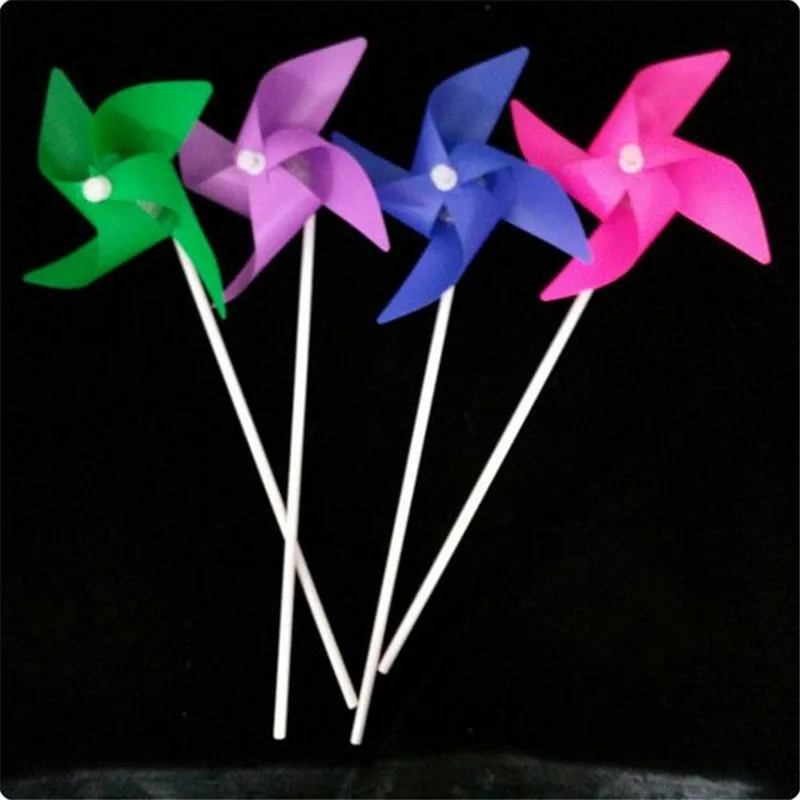 2017 Fashion 20pcs/lot LED windmill with 4 leaves Children's toys