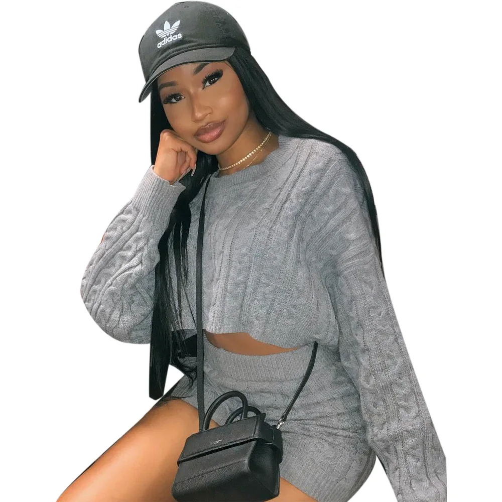(33)