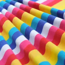 Новая стильная эластичная трикотажная хлопковая ткань в радужную полоску для шитья одежды для родителей и детей, одежда для малышей