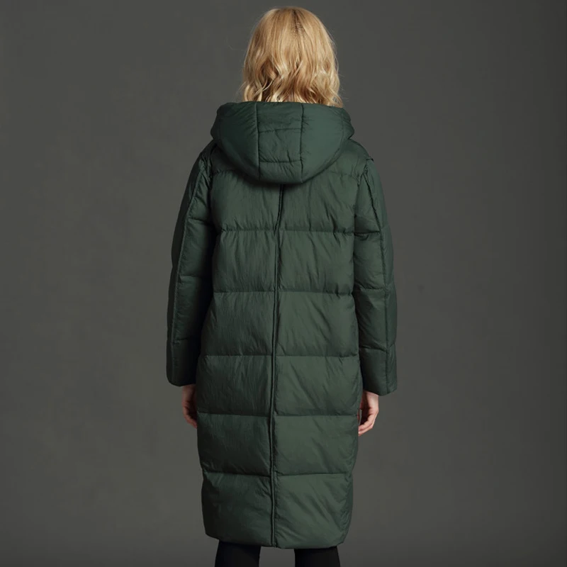 YNZZU Elegant 2018 Winter Jackets Women Fluffy Duck Down Coat Women Vintage Long Warm Hooded Loose Snow Outwear Plus Size O761