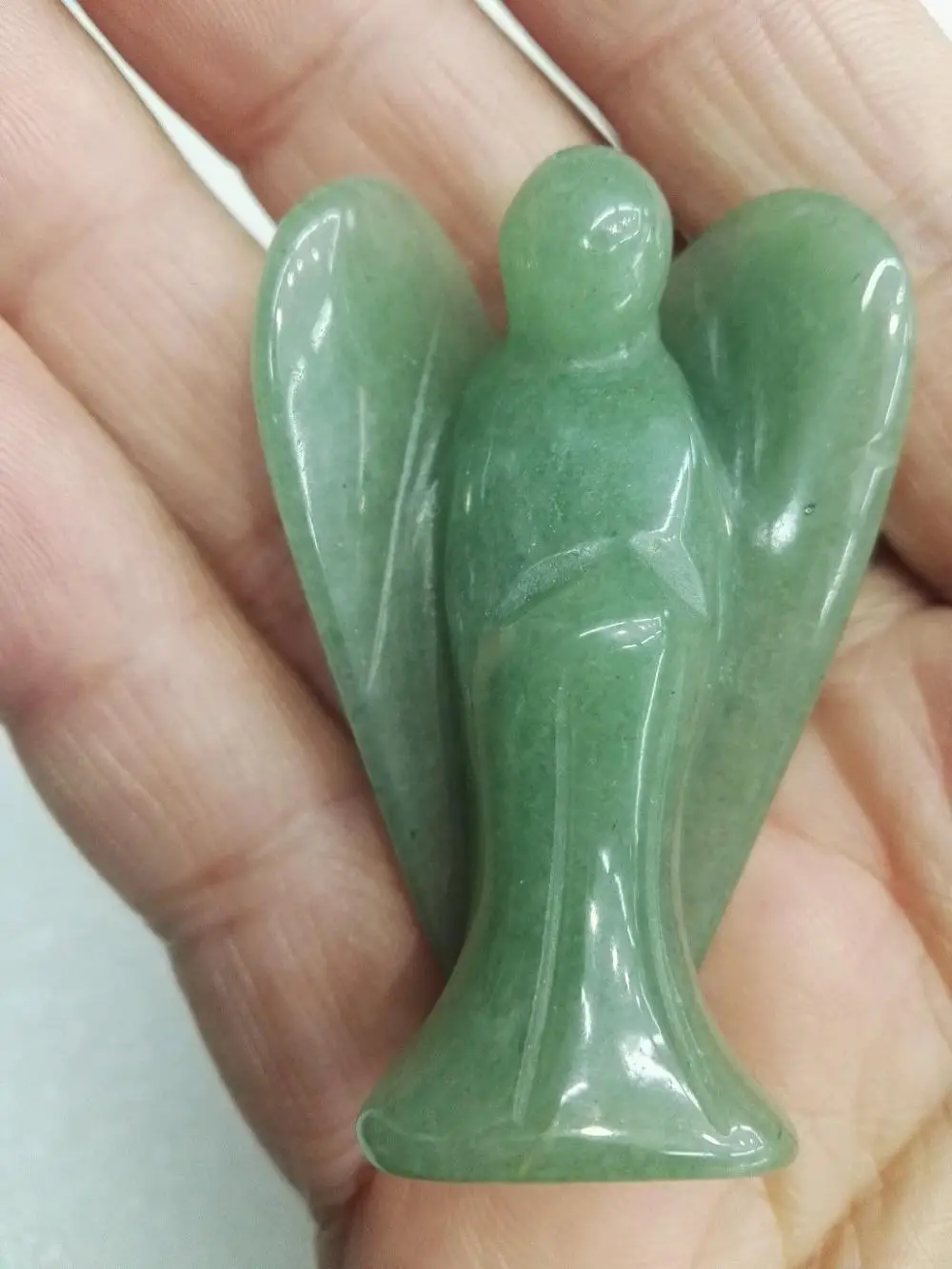 

China 's Dongling jade sculpture of the statue of an angel
