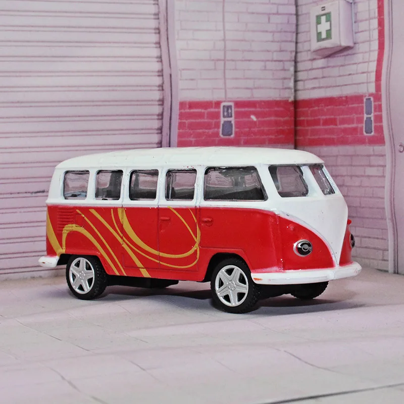 

TC 1:64 Diecast Alloy car model T1 Bus kids toys Open the door Pull back function Give your child the best gift