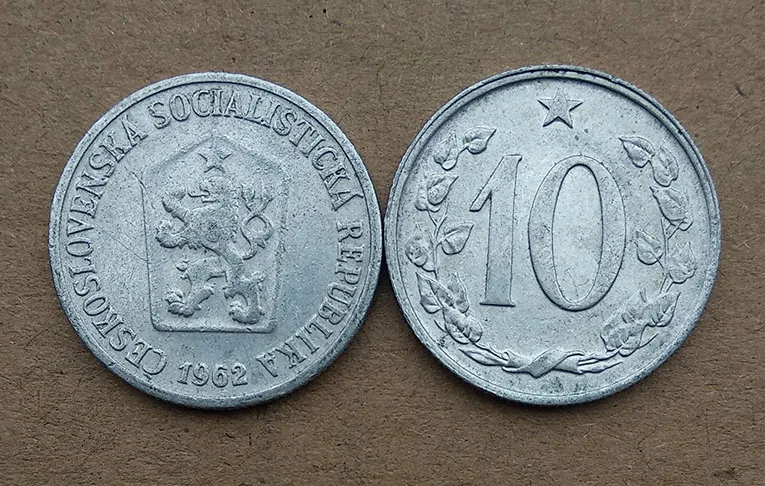 

21.5mm 10 Heller Coin 1961-1971 Czechoslovak Socialist Republic
