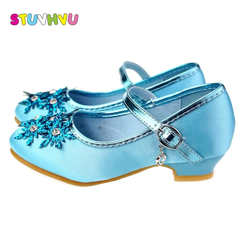 Синие модельные туфли для девочек; детская летняя повседневная обувь на высоком каблуке; модные зимние туфли принцессы с кристаллами для девочек; Цвет Серебристый; размеры 24-36
