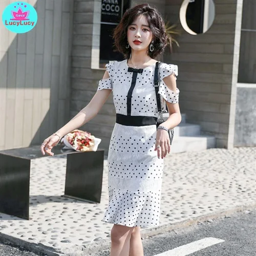 

Women's 2019 summer new Korean temperament round neck bow off shoulder high waist slim bag hip dress