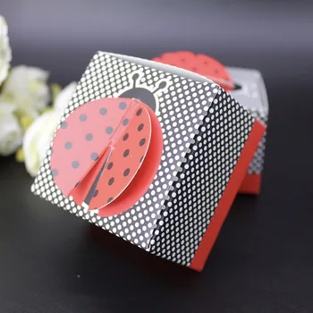 

New 100pcs Creative Cartoon ladybird Candy Boxes Baby first birthday party gift boxes Baby Shower Party Favor Supplies