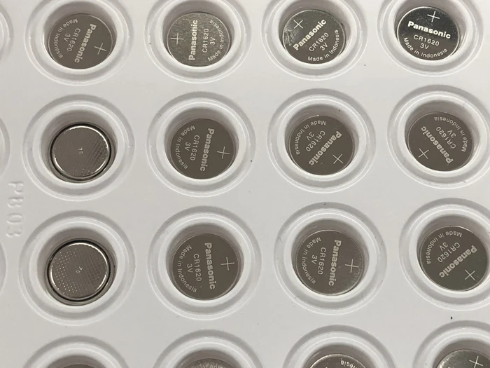 

100pcs/lot New Original Panasonic CR1620 DL1620 ECR1620 Car Remote Control Electric Alarm 3V Lithium Cell Button Coin Battery