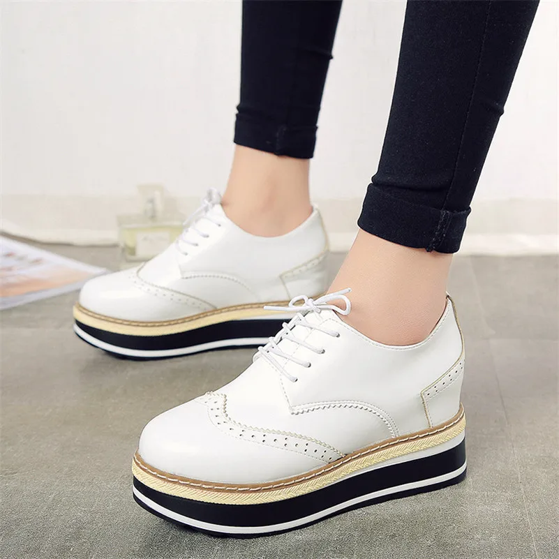 platform patent brogues