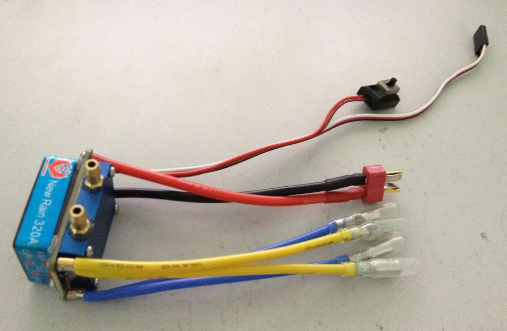

Free shipping 6-12V 320A RC Boat Hobby Brushed Motor Speed Controller W/2A BEc ESC