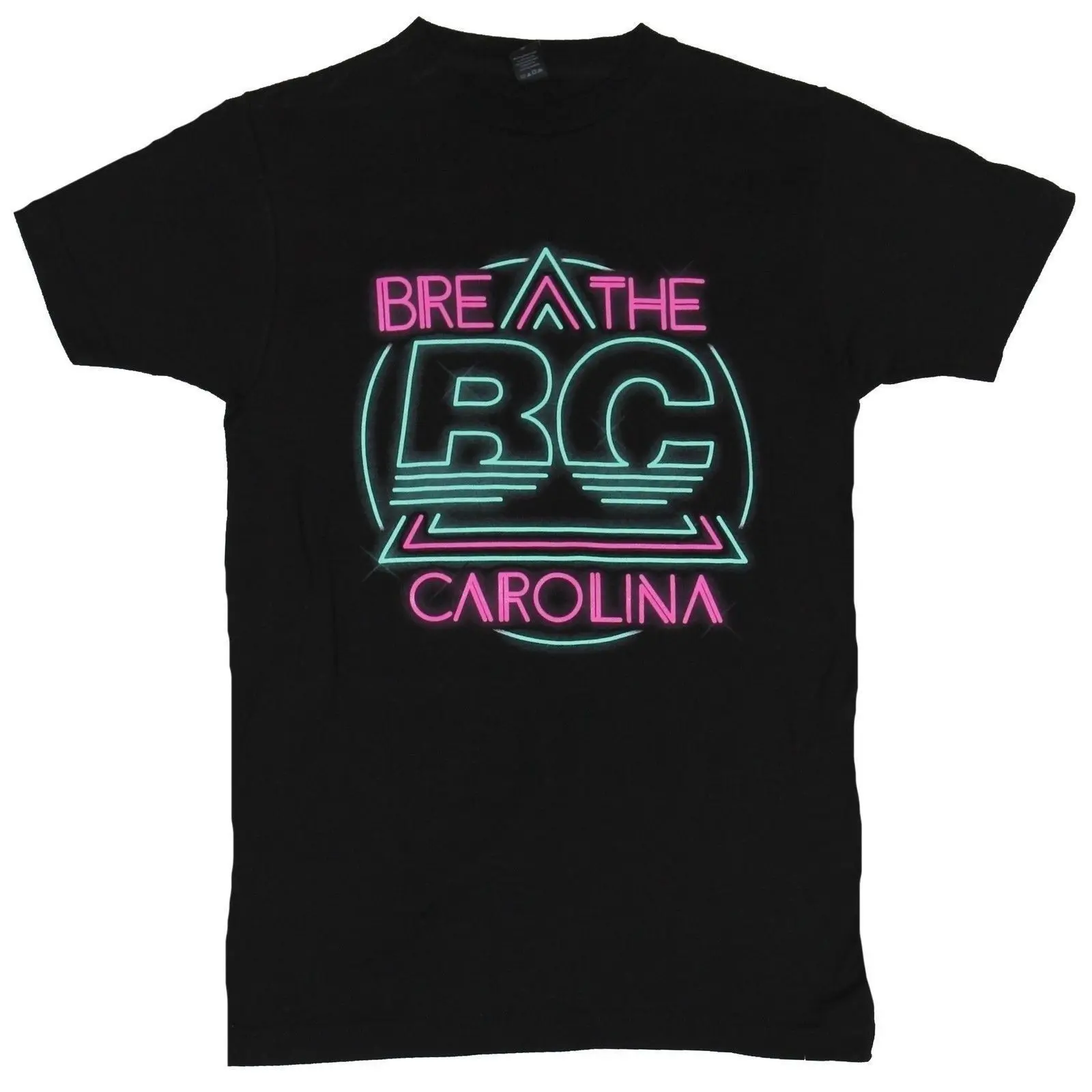 Мужская футболка с надписью Breathe Carolina неоновая розовая Aqua BC треугольная