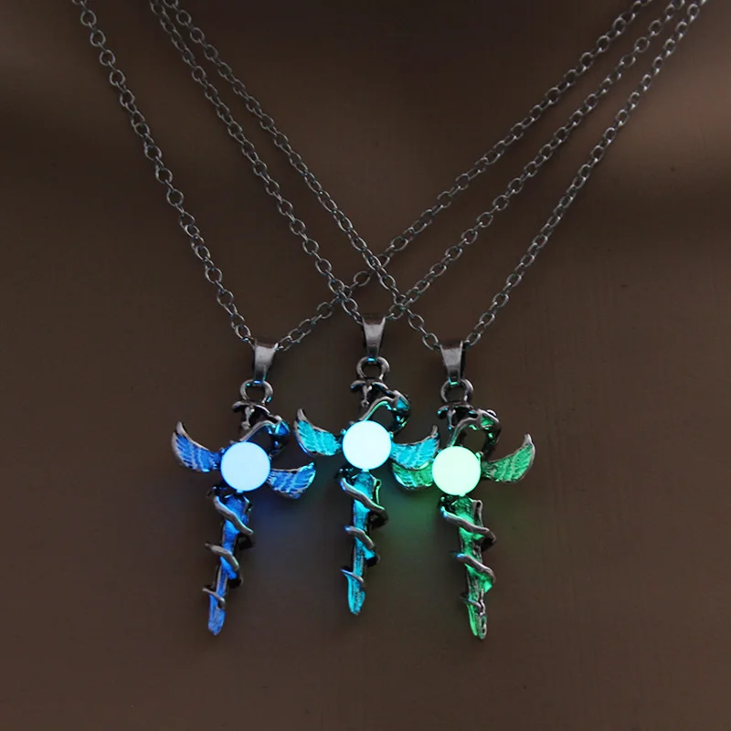 

Vintage Glow in the Dark Chain Necklaces Shellhard Luminous Sword Bird Pendant Necklace For Mens Punk Jewelry Fashion Chain