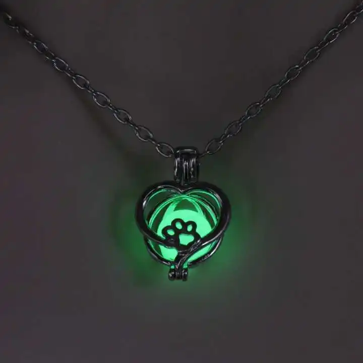 

Original design love claw print luminous necklace cat dog necklace