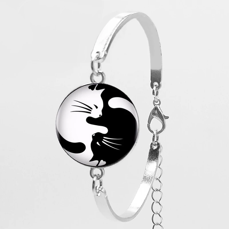 Новинка, модный очаровательный браслет из черного и белого стекла с двумя котами, классический браслет с котом Инь и Ян, индивидуальная карта