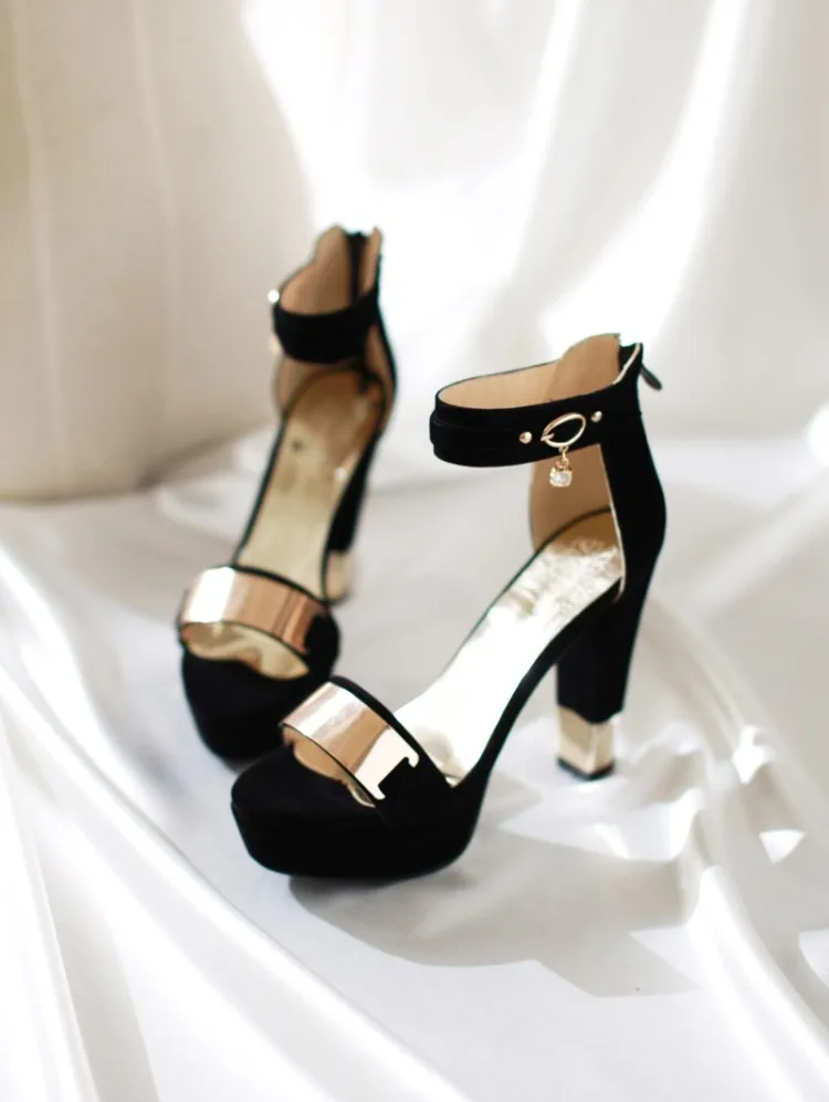 Женские босоножки на высоком каблуке; летние туфли на платформе с квадратным каблуком, украшенные кристаллами; женская пикантная обувь для вечеринки и свадьбы; 558