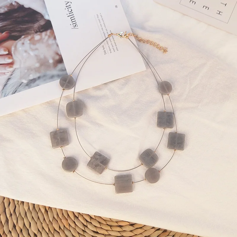 Guanlong Classic Fashion Acrylic Necklaces for Women With Colorful Resin Geometric Pendants Metal Long Chains Necklaces Jewelry (3)