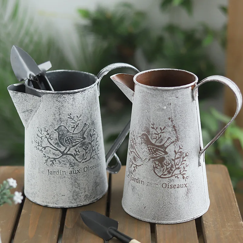 

Creative Vintage Galvanised Metal Iron Flower Garden Shabby Vase Pot Barrel Planter Decor Desktop Flowers Vase For Home Decor