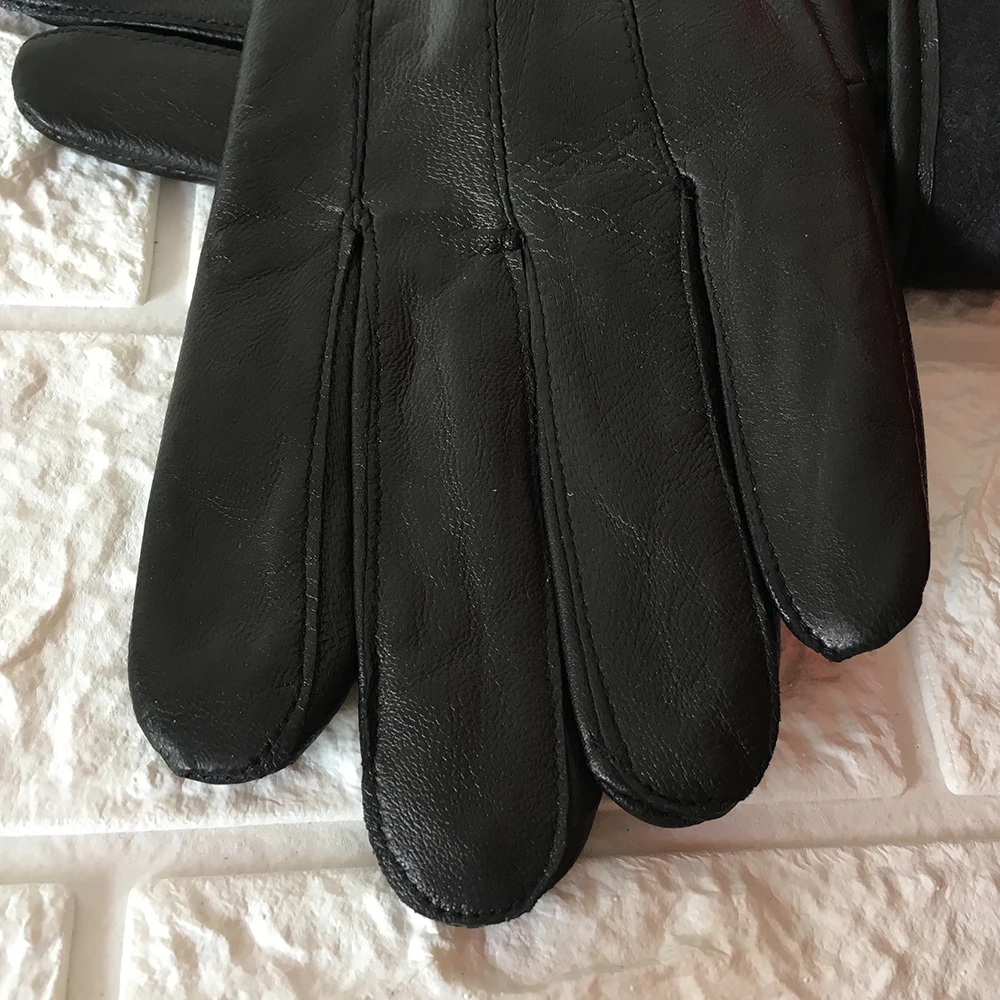 Женские зимние кожаные перчатки, новинка 2019, черные перчатки из овечьей кожи, дизайн с пуговицами, зимние толстые теплые модные варежки