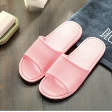 2019 new Summer couple slippers women's indoor comfortable bathroom non-slip light bath home slippers 2019 new Summer couple slippers women's indoor comfortable bathroom non-slip light bath home slippers