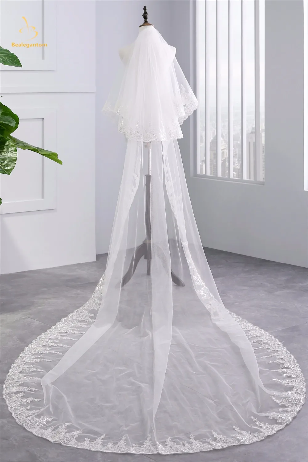 

2019 New High Quality Brand New White Ivory Wedding Veils Veu De Noiva Lace Appliques Wedding Veils Mariage Bridal Veil QA1357