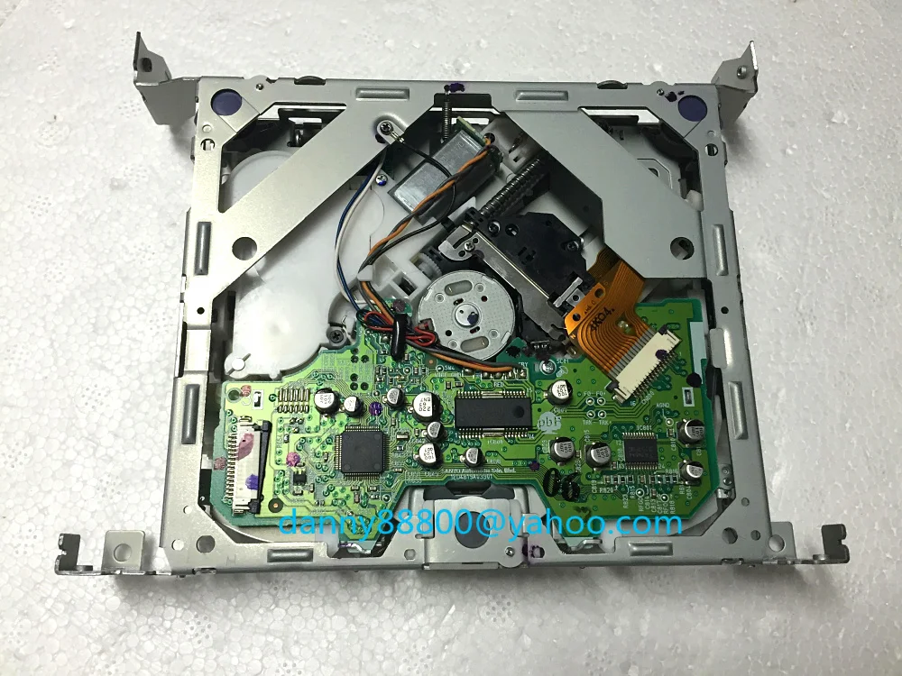 Sanyo Automedia одинарный CD-погрузчик RAE0142Z механизм для Mazda - Цена: 