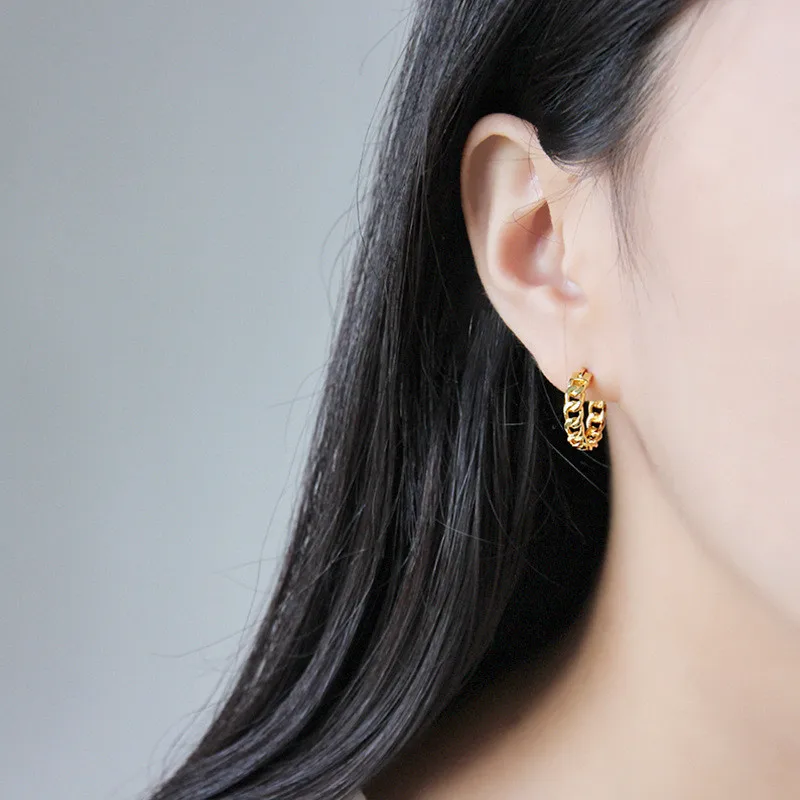 Earring gold