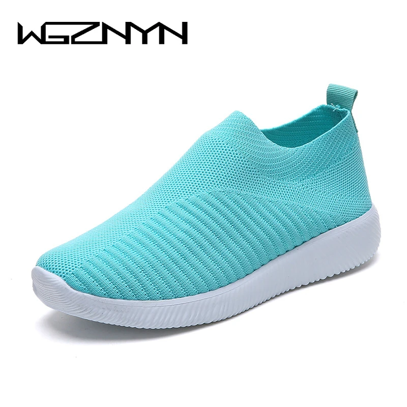 

WGZNYN Women Shoes 2019 New Flyknit Sneakers Women Breathable Slip on Soft Bottom White Sneakers Casual Women Flats Plus Size