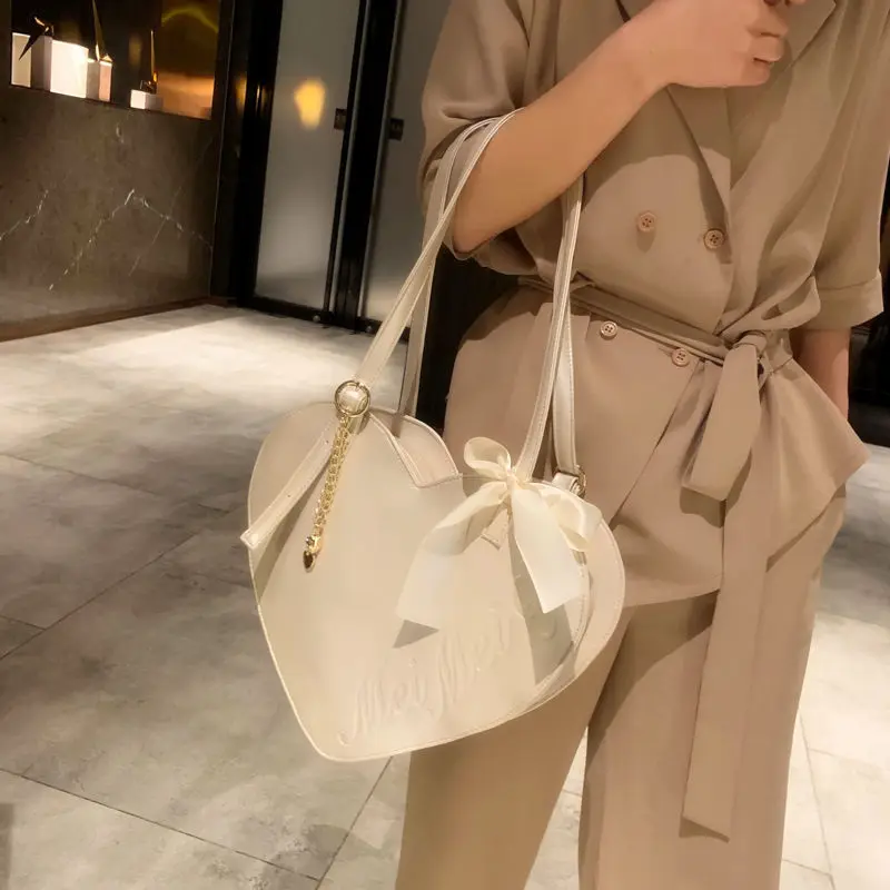 Goedkoop Vrouwen Merk Tas Grote Capaciteit Rode Handtassen Designer Luxe Handtas 2019 Nieuwe Vrouwen Tas Leuke Roze Lederen Grote Schoudertas tassen