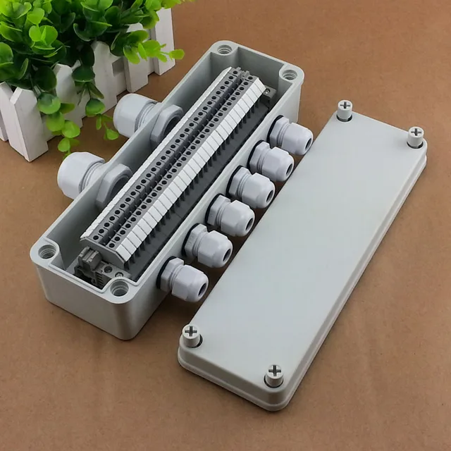 IP65 Waterproof Cable Junction Box 80*250*70mm two in four out with UK2
