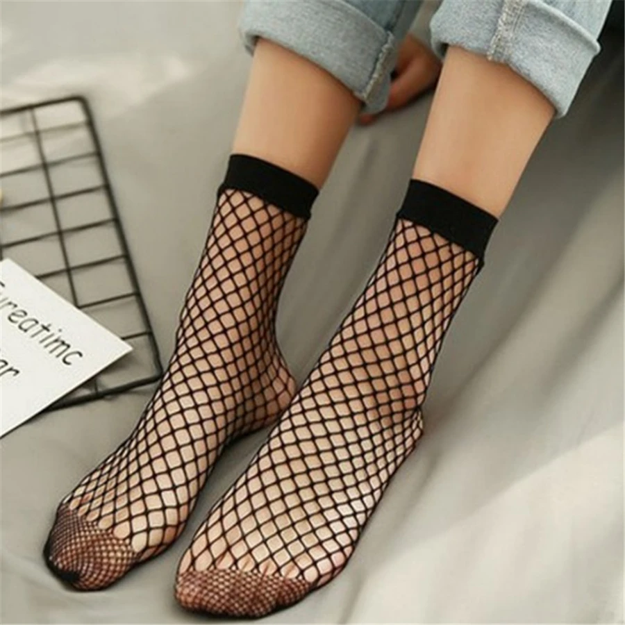 Street wear Breathable Casual Fishnet Socks Women White Sexy Hollow Nets Ladies Sweet Mesh Lace Socks Ankle-High Fashion Hot