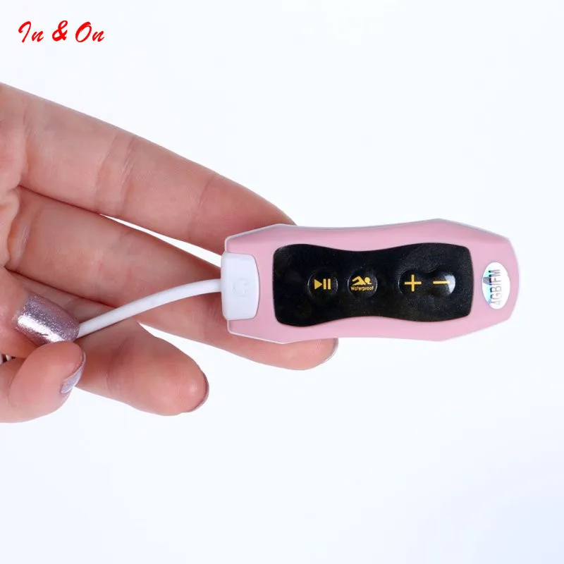 Waterproof IPX8 Mp3 Player 4GB Adroit Sports Clip MP3 With FM Swimming Diving Earphone