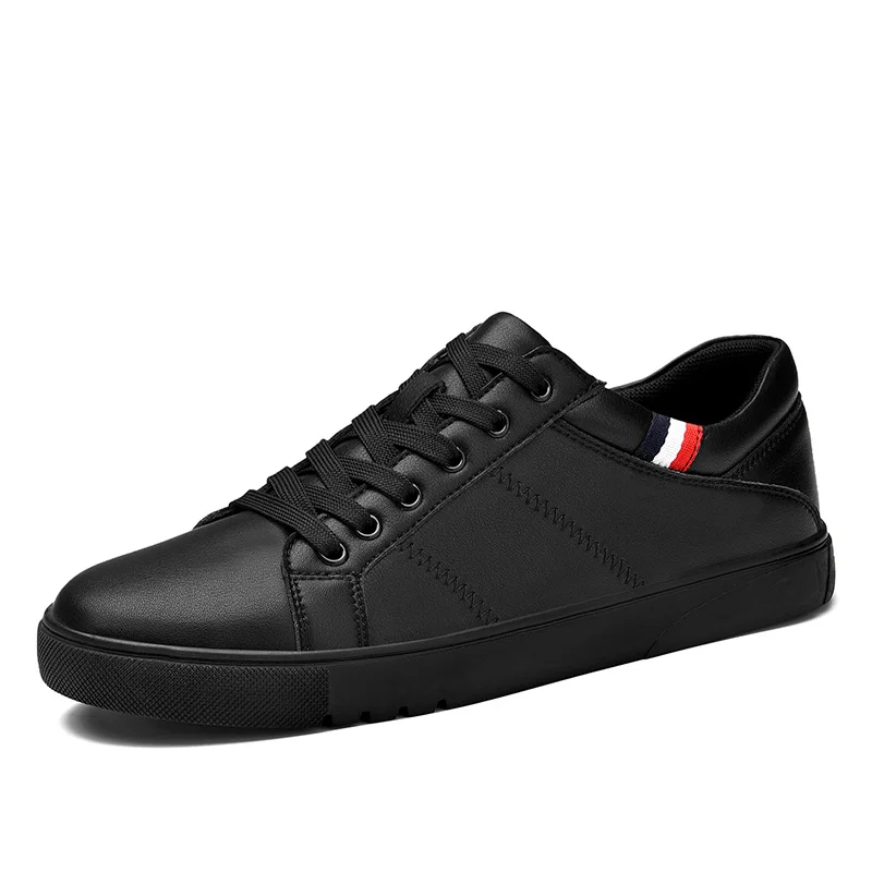 SUROM Classics Skateboarding Shoes Men Luxury Brand Sneakers Soft Breathable Lace Up Black White Sport Shoes For Men 2018 New