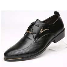 Venta caliente Nueva Moda Hombres Zapatos de Cuero de oxford zapatos para hombres primavera Otoño Hombres Ocasionales de los Planos de Charol zapatos de los hombres tamaño 46