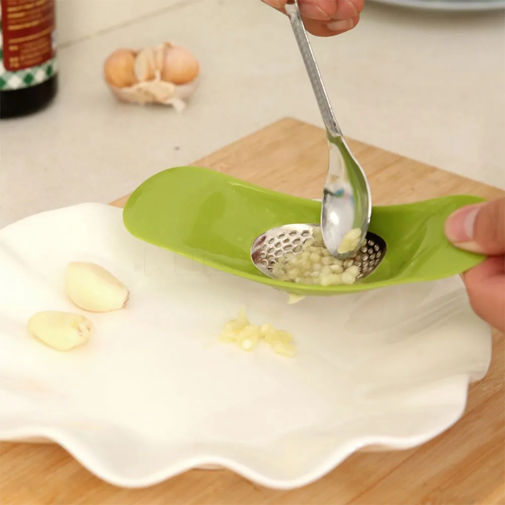 2016-New-Arrival-Hot-Sale-Gadget-Kitchen-Garlic-Press-Garlic-Crusher-Chopper-Accesorios-Households-Vegetable-Cutter (5)