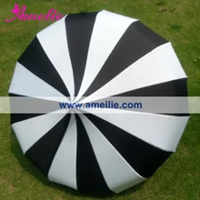 Paraguas de Pagoda para el sol, sombrilla recta con patrones de rayas blancas y negras, barato, venta al por mayor, 8 unids/lote, disponible en Stock