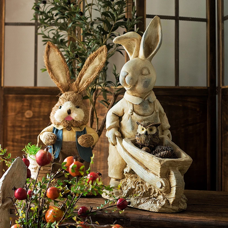 Садовый декор двора Mr Rabbit с корзиной кроликов и садовый парк открытый пейзаж