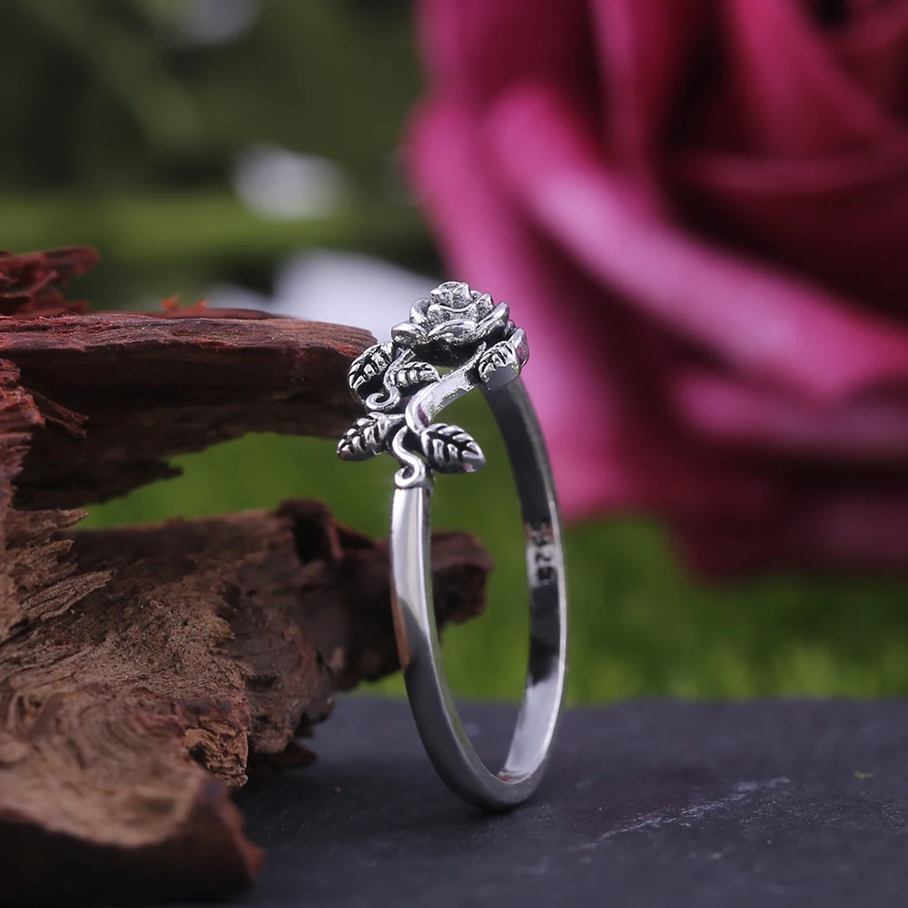 Buy Stylish Teens Elegant Black Flower Sterling Silver Ring For Women &  Girls (Size 7) With Rose Box Packing Online at Low Prices in India -  Paytmmall.com