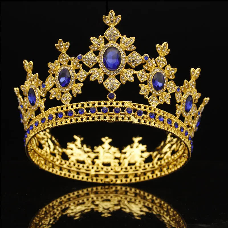 В приморском крае корона. Корона тиара земли. Диадема Версаче. Корона настоящая. Корона Золотая.